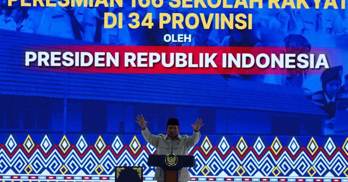 Program Sekolah Rakyat secara resmi diluncurkan oleh Presiden Republik Indonesia Prabowo Subianto di Sekolah Rakyat Terintegrasi 9 Banjarbaru, Kalimantan Selatan, Senin (12/1/2026).