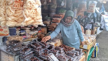 Lapak Kurma di Pasar Ujungberung (Foto: Adi Mukti/detikJabar)