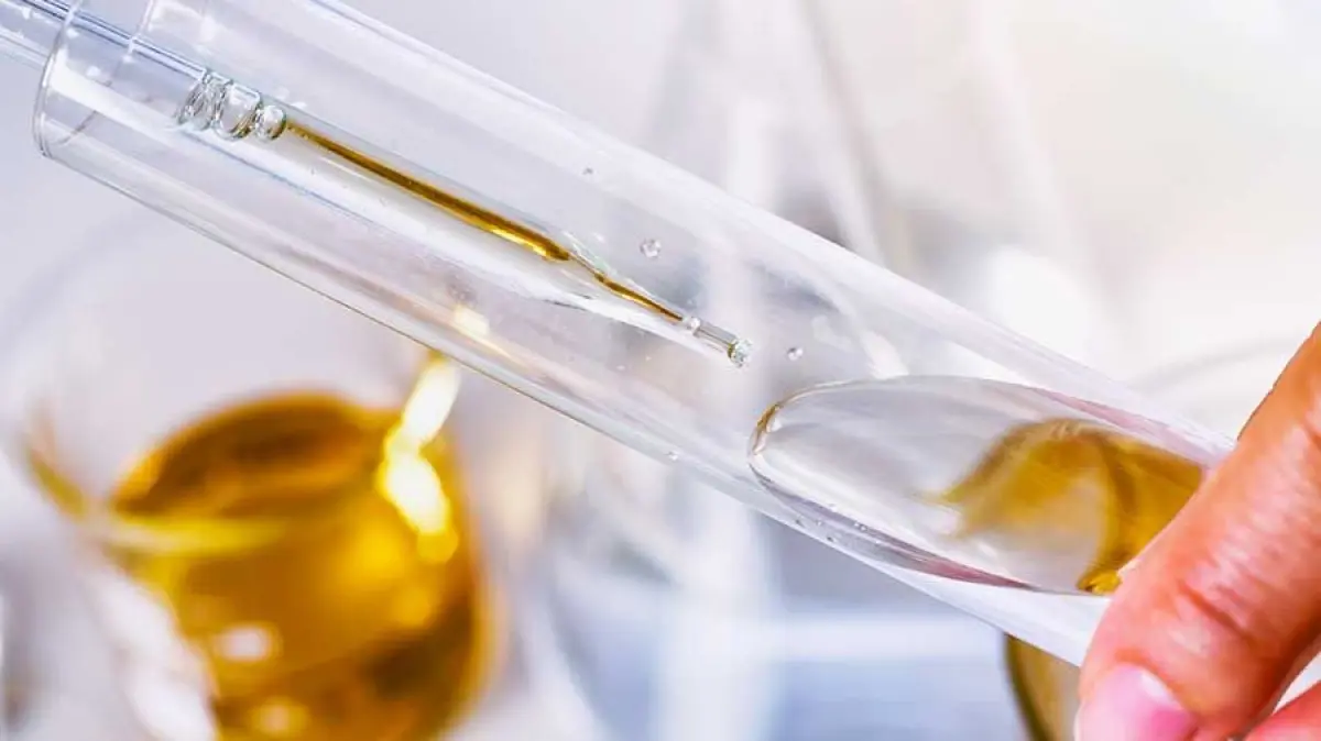 Ilustrasi Bioetanol (Envato)