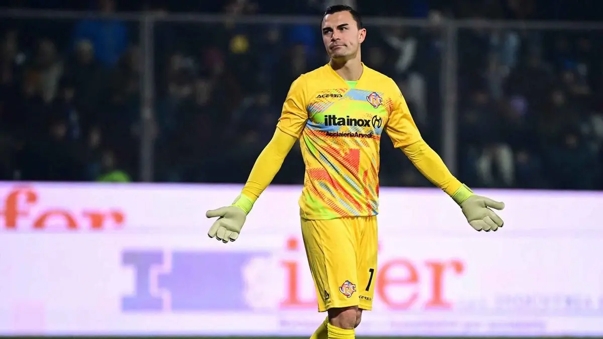 Drama Serie A: Cremonese Keok di Kandang Lecce, Keputusan Wasit Jadi Sorotan Utama