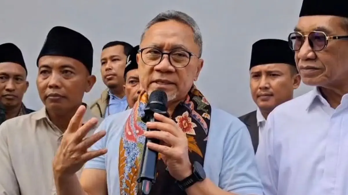 Menko Zulhas menekankan adanya sinergi antara KDMP dan dapur MBG saat berkunjung ke Desa Rek Kerrek, Kecamatan Palengaan, Kabupaten Pamekasan, Jawa Timur, Senin (9/3/3/2026)