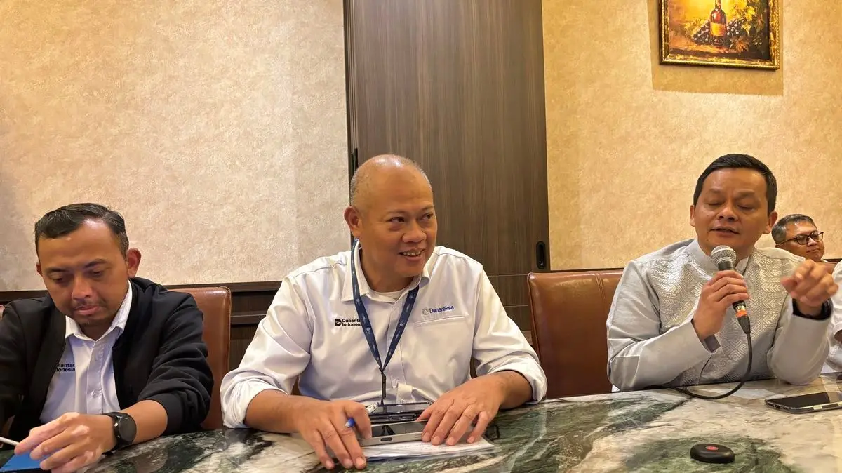 Direktur Utama KBI Budi Susanto dan Direktur Pengembangan Bisnis dan Operasional KBI Saidu Solihin saat buka puasa bersama media, Senin (9/3/2026)