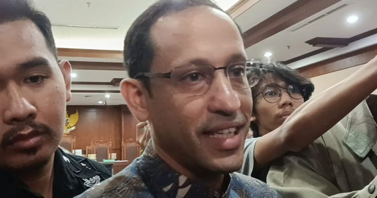 Eks Mendikbudristek Nadiem Makarim menjadi saksi dalam sidang kasus dugaan korupsi pengadaan laptop berbasis Chromebook untuk terdakwa Eks Konsultan Teknologi Ibrahim Arief dkk pada Selasa, 10 Maret 2026). (Foto via Kompas.com)