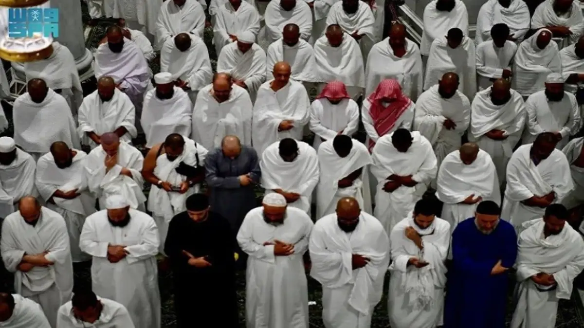 Suasana salat tarawih perdana di Masjidil Haram Kota Mekkah, Arab Saudi