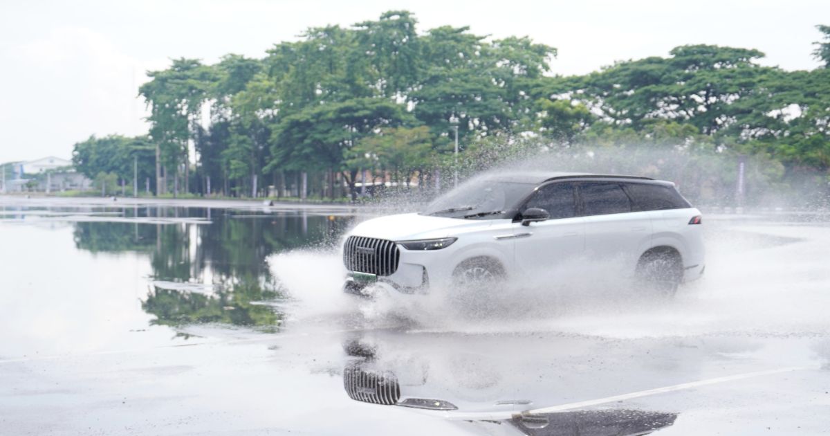 JAECOO Indonesia jelaskan perbedaan teknologi hybrid dan perkenalkan J7 serta J8 SHS-P untuk mobilitas masa depan yang efisien. (Foto: ist)