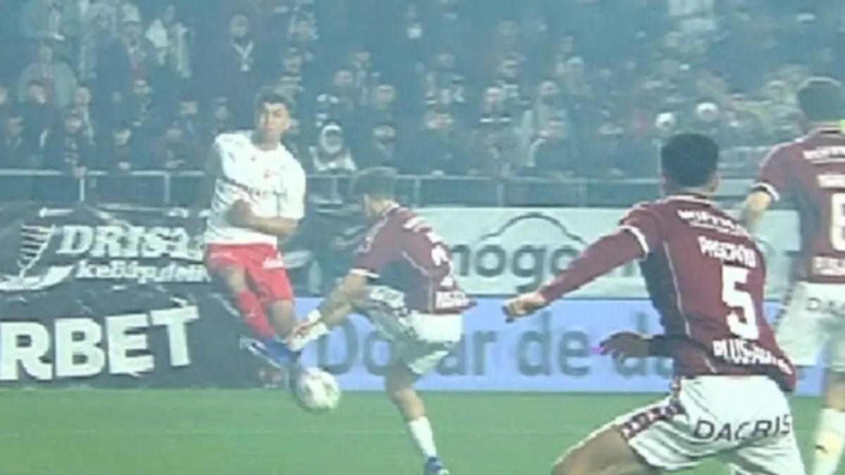 Duel Alexandru Musi dan Andrei Borza / Foto: Tangkapan Layar Digi Sport