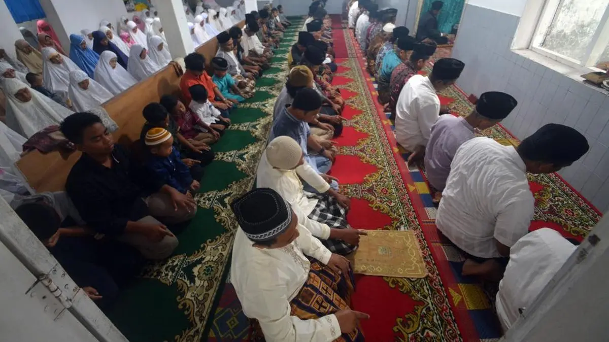 Tarekat Naqsyabandiyah Al-Kholidiyah Jalaliyah menetapkan 1 Syawal 1447 Hijriah atau Idulfitri pada tahun ini jatuh pada 20 Maret 2026. (Foto: ANTARA FOTO/Iggoy el Fitra)