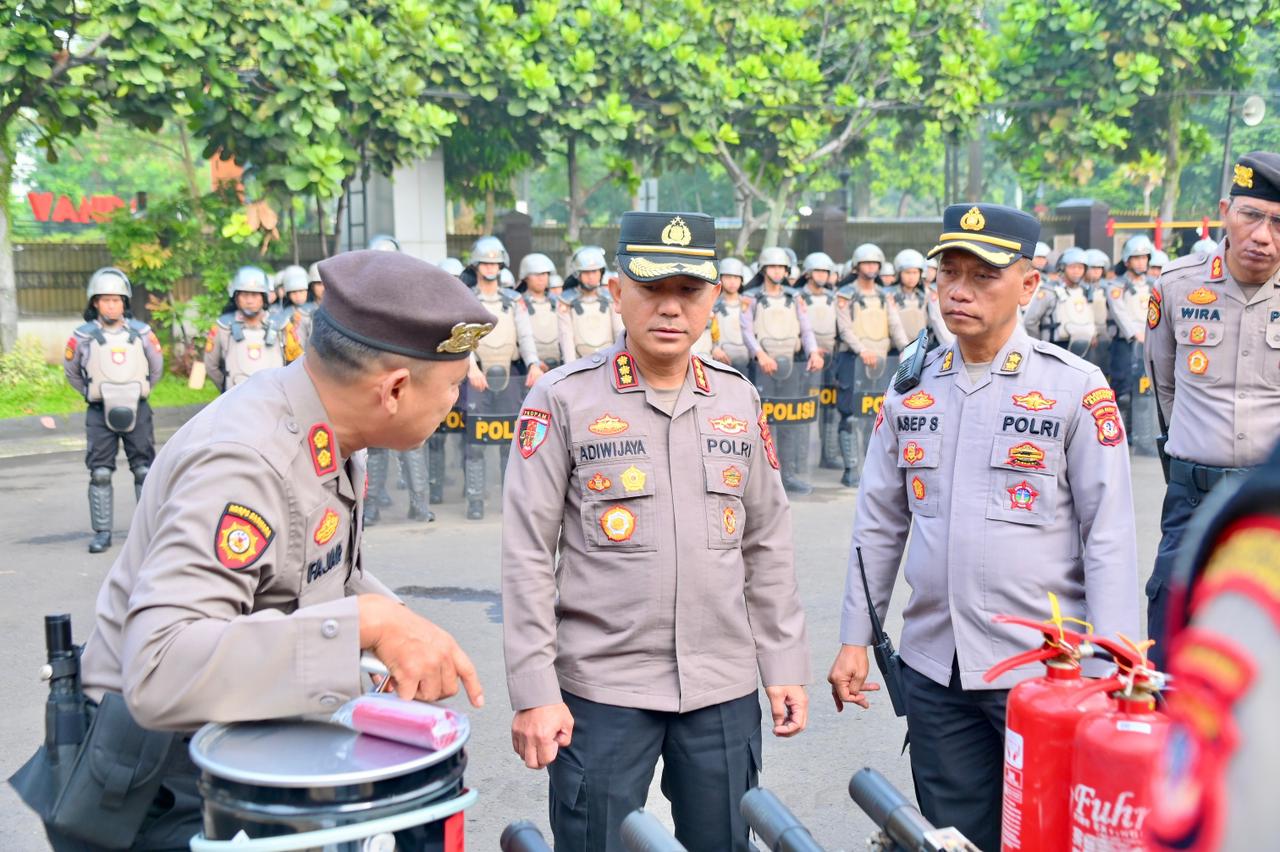 Polrestabes Bandung Gelar Latihan Taktis Intensif Jelang Pengamanan Hari Buruh Internasional