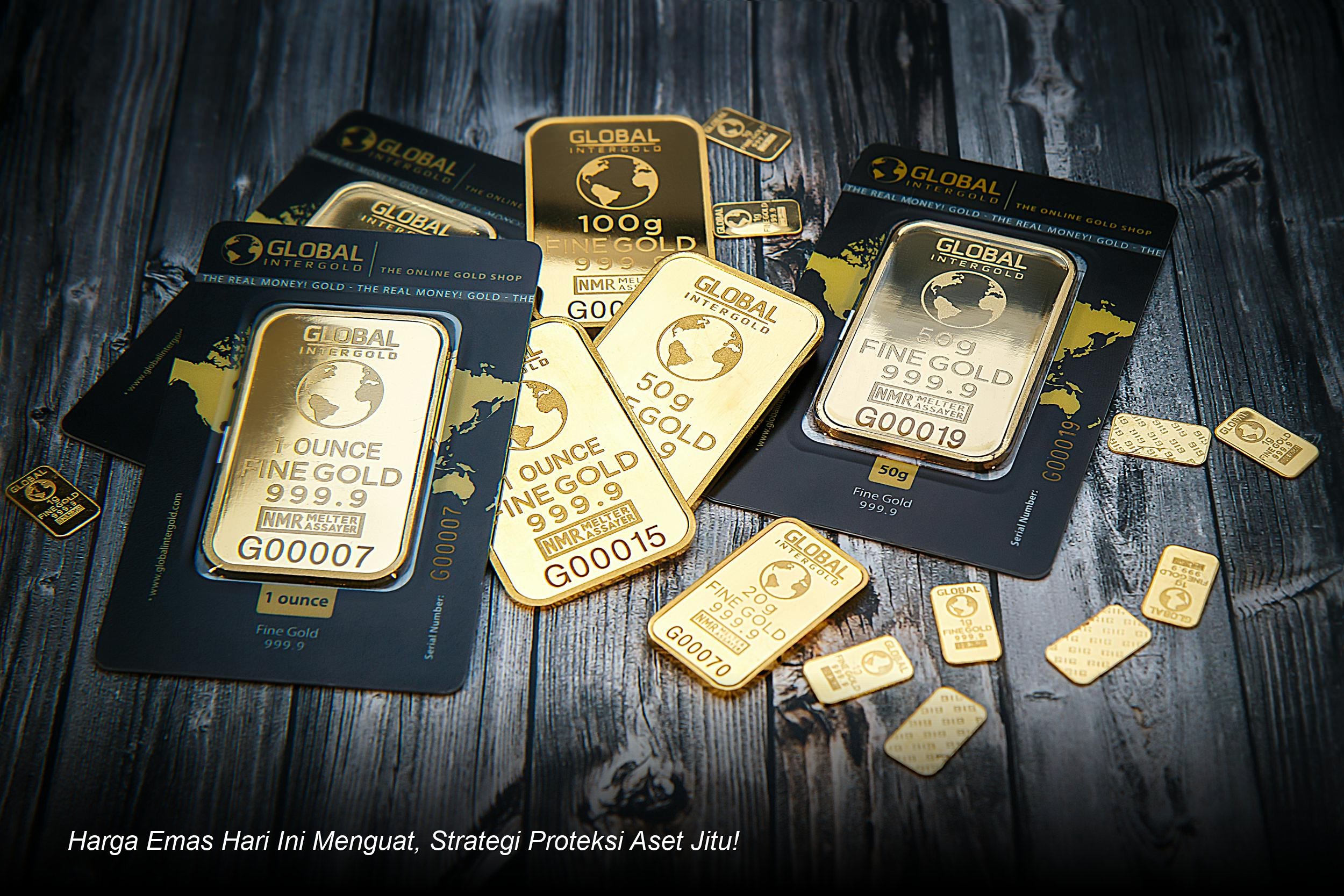 Tumpukan emas batangan Antam berkilauan di atas grafik harga yang menunjukkan tren kenaikan stabil.