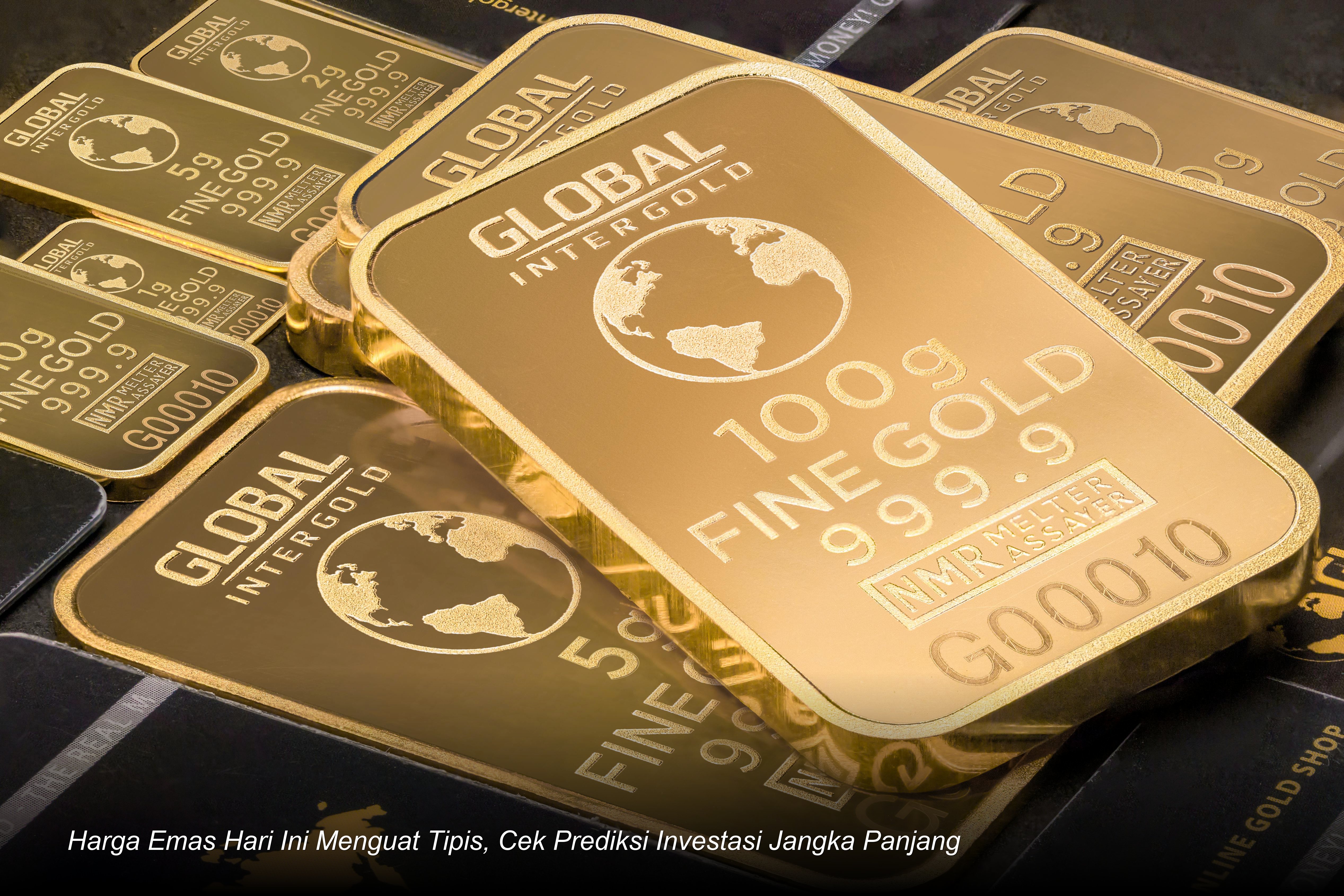 Emas batangan berkilau dengan latar belakang grafik harga yang menunjukkan tren kenaikan stabil.