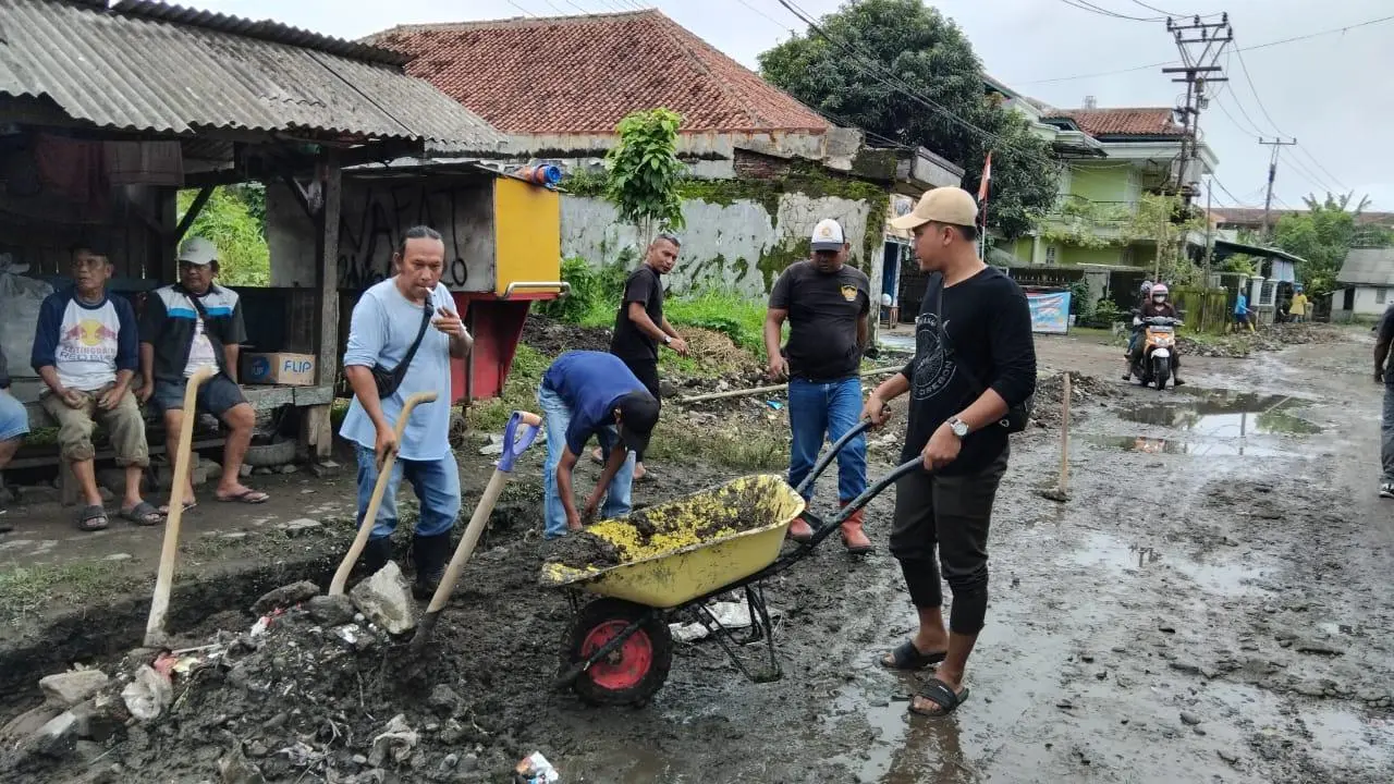Banjir Seperti Rawa di Perkotaan, Karang Taruna Turun Aksi Bongkar Masalah Irigasi