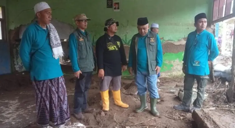 Baznas Sukabumi Kunjungi Cikahuripan Pasca Banjir Bandang, Warga Sambut dengan Doa dan Semangat Kebangkitan