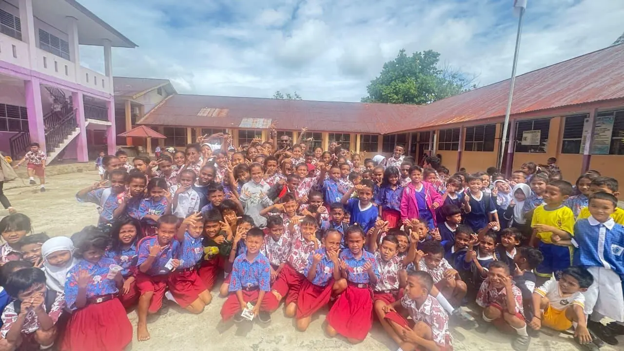 Sukseskan MBG Prabowo, Legislator Gerindra: Makan Bergizi Buat Anak SMP Semangat Belajar