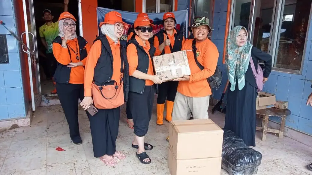 Komunitas Mantan Pramugari Garuda Bantu Anak-anak Cikahuripan: Pendidikan Harus Terus Berjalan