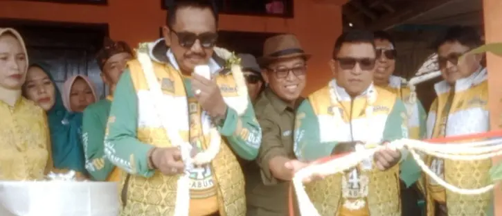 Bupati Asep Japar Bawa Harapan Baru ke Desa Ciparay: Warga Jampangkulon Sambut dengan Syukur dan Sate Kambing