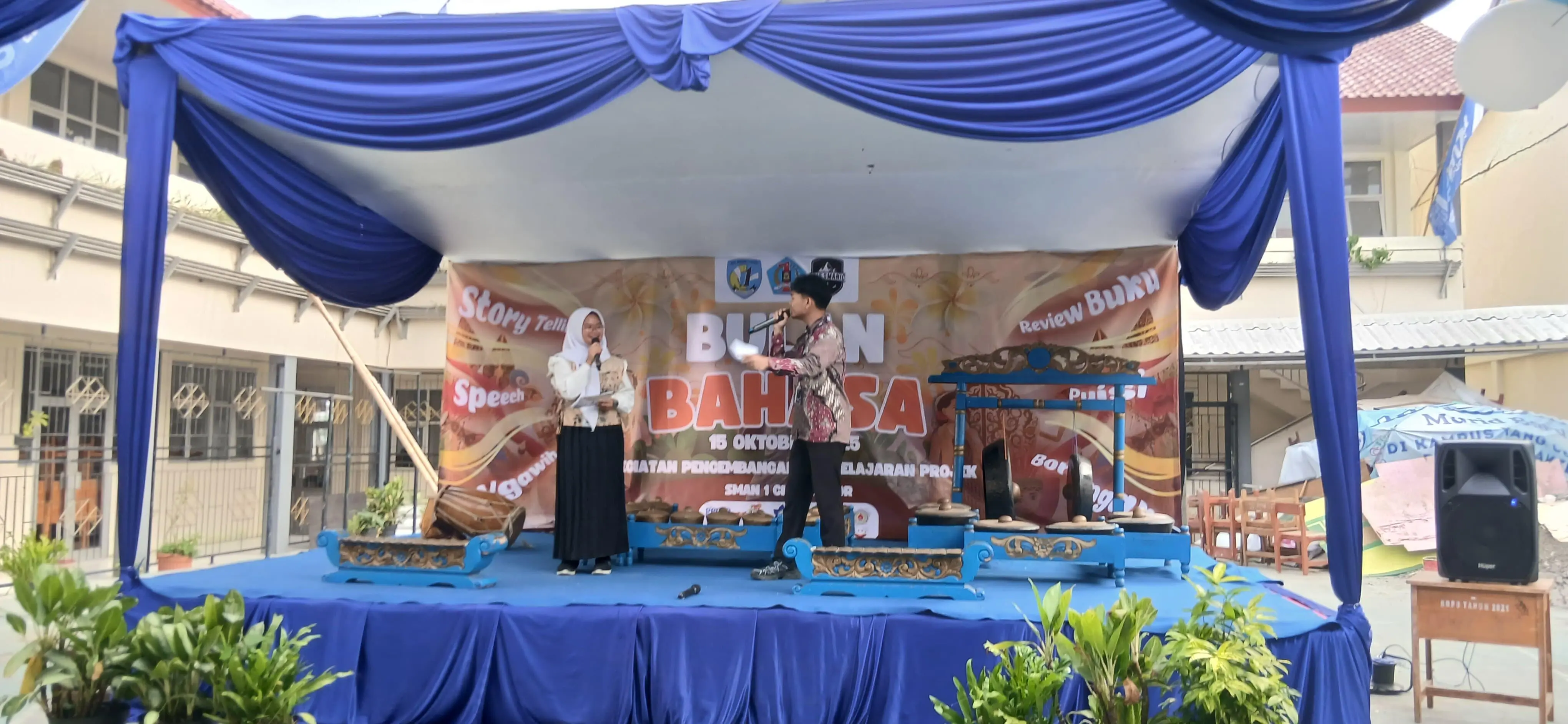 Giat Peringatan Bulan Bahasa Meriahkan Pekan Perayaan HUT SMAN 1 Ciawi