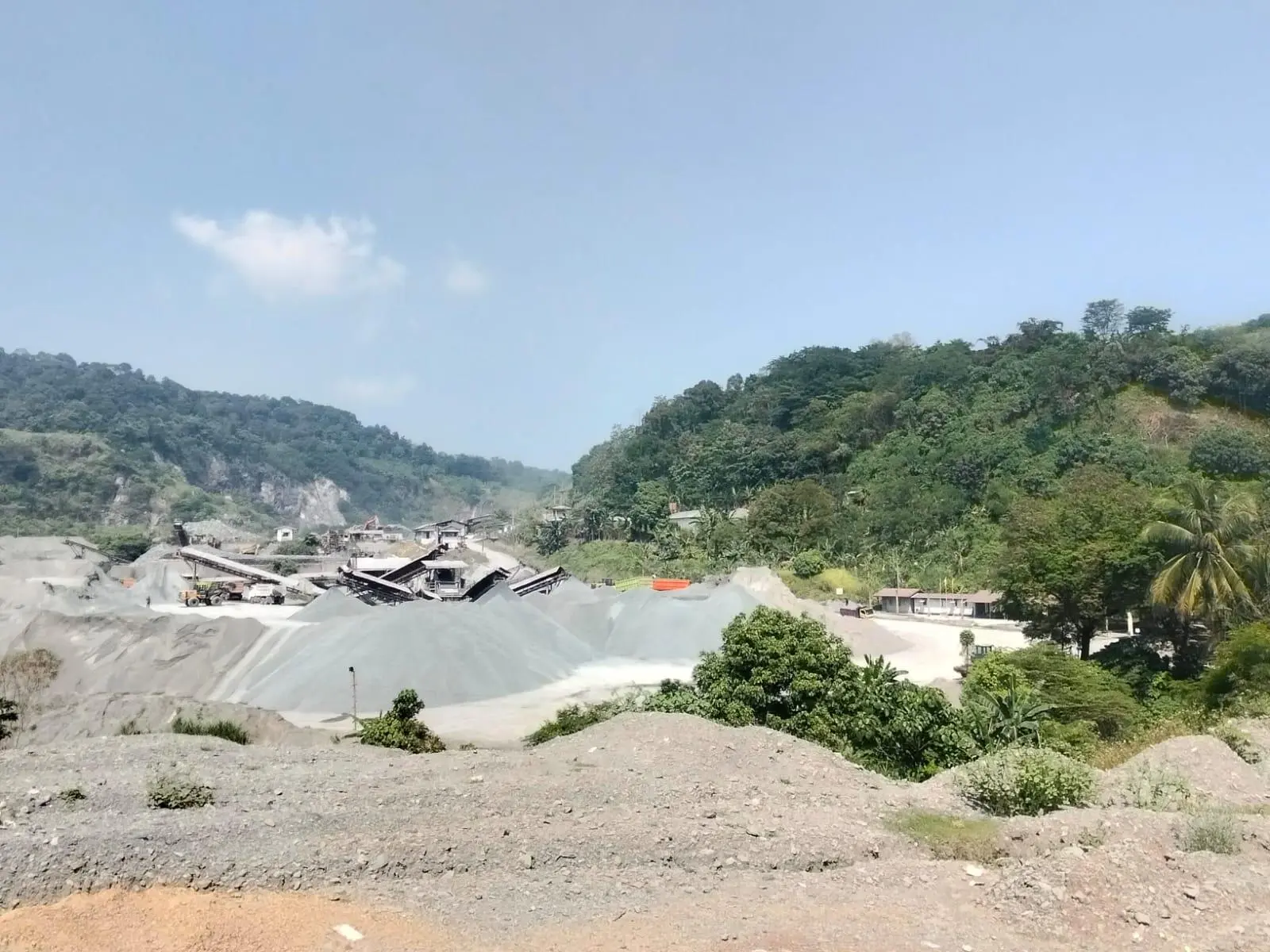 Menilik Mereka yang Terdampak Pasca Penutupan Sementara Tambang di Bogor Barat