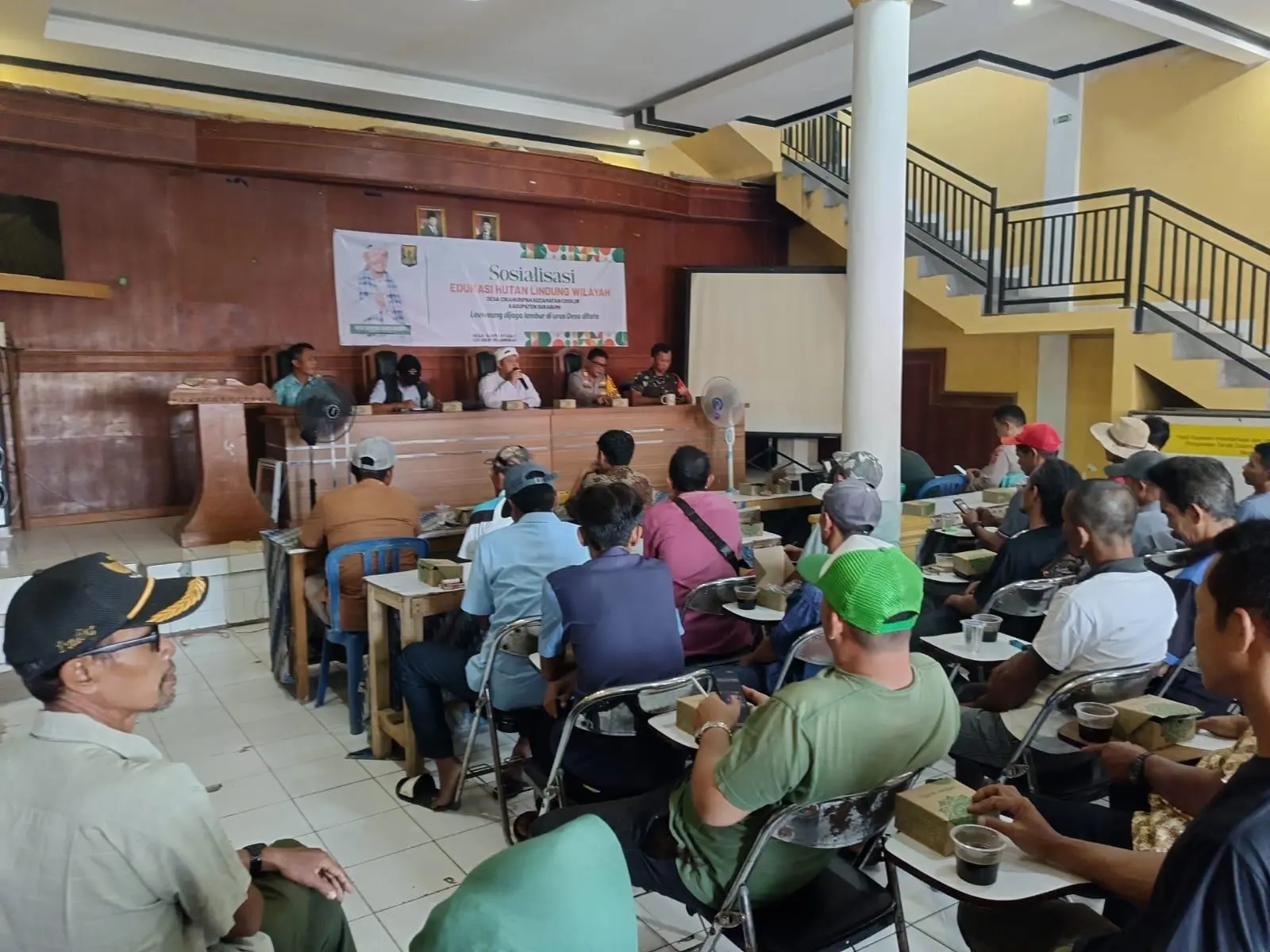 Desa Cikahuripan dalam Orbit Krisis: Warga Protes, Hutan Terancam, Ekosistem Mendekati Titik Kritis