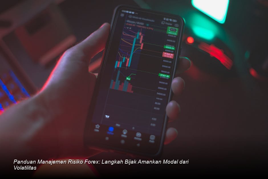 Tampilan layar laptop yang menunjukkan chart candlestick Forex dengan indikator teknikal yang rapi dan beberapa panel eksekusi trading di sampingnya.